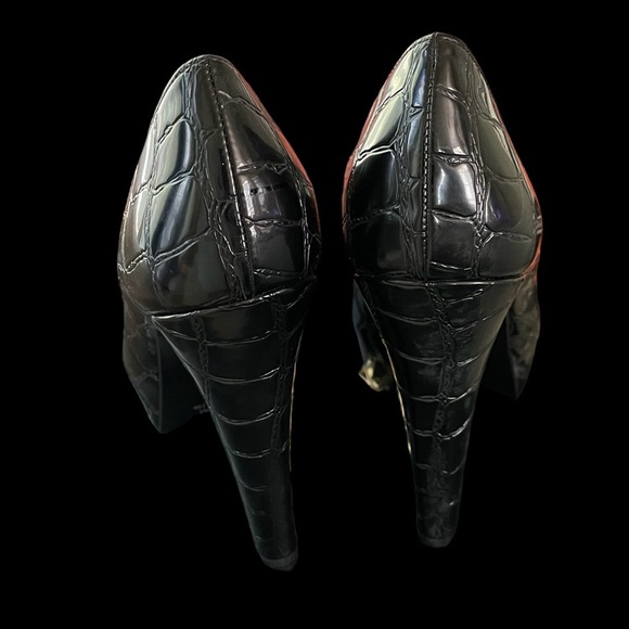 Kat Von D vegan heels! NWT - Picture 2 of 9